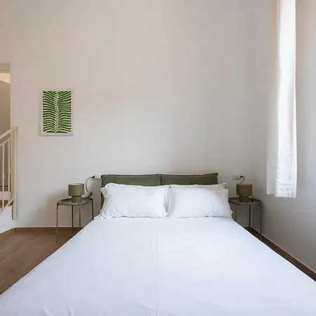 San Mamolo Elegant 4-bedroom Apartmán *