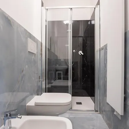 San Mamolo Elegant 4-bedroom *