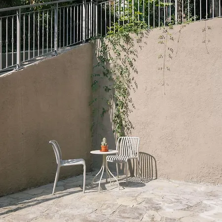 San Mamolo Elegant 4-bedroom Daire *