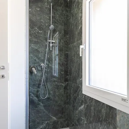 San Mamolo Elegant 4-bedroom * Boloňa